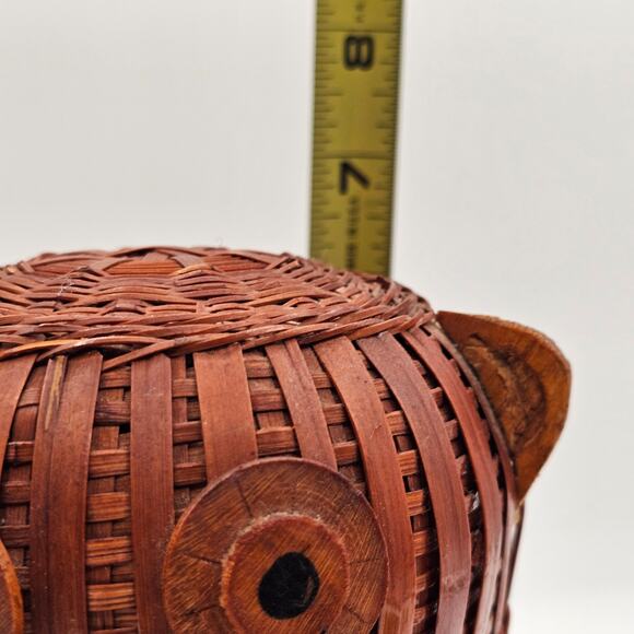 Vintage Owl Basket Figural Planter with Wood Accents, Mid Century Wicker Storage - Picture 6 of 8